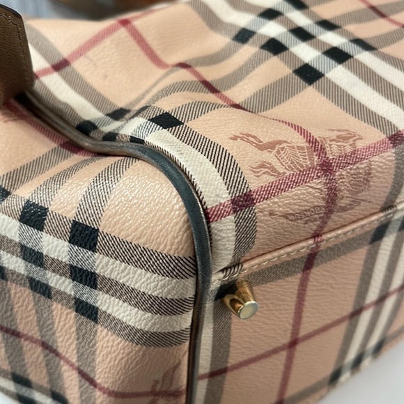 Burberry Haymarket tote - Picture 11 of 17